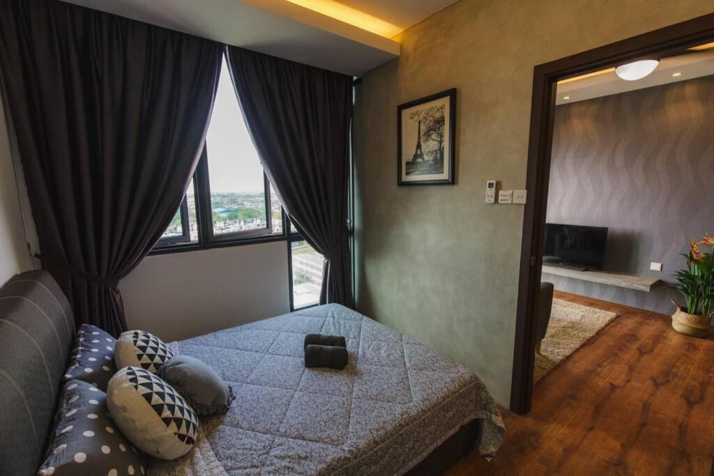 Jazz Suites 1 Vivacity Kuching Extérieur photo